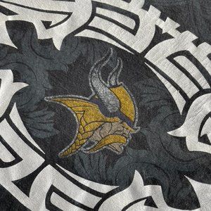 Vintage Y2K Vikings Tee